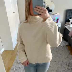 Stickad tröja - Stickad tröja från Zara🩵