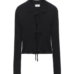 filippa k topp - som ny!! använd väldigt få gånger. så snygg och mjuk:)