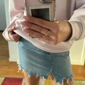 Jeans kjol - Super söt jeans kjol som säljs pga av att den inte kommer till användning❤️