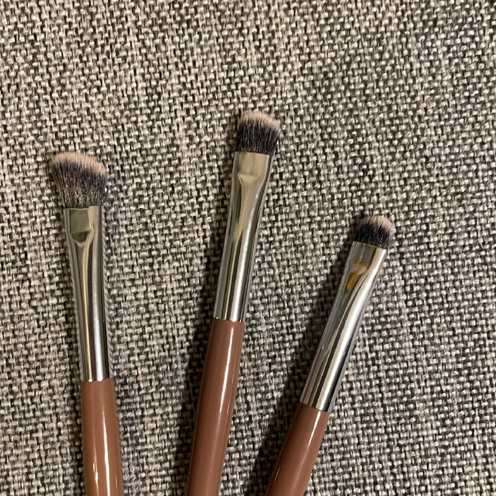 3 st. Nr E07, E08 och E11. Beauty.