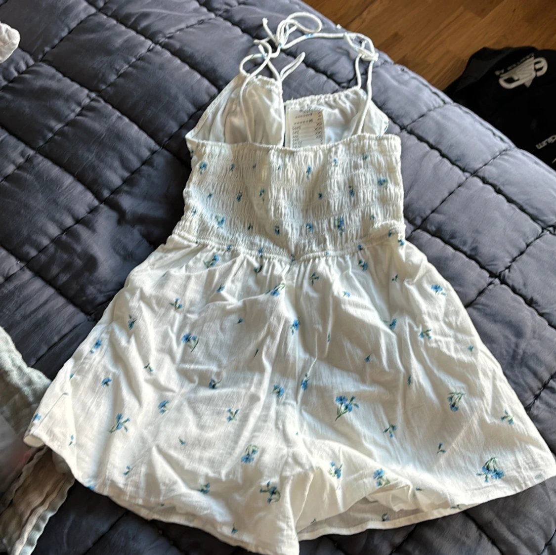 Oanvänd somrig byxdress från H&M! - 90