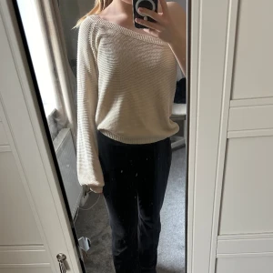 One shoulder top - Tröja med en ärm✨