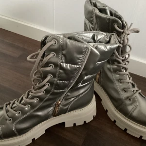 Tamaris ,st 41,ny - Underbar Tamaris kopt pa Tyskland 1200 sek