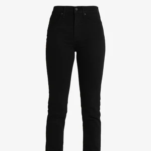 Levi’s 724 jeans - Hej! Säljer Levi’s jeans i 724 modellen som jag har knappt använt :) Säg till om du önskar fler bilder på jeansen! 