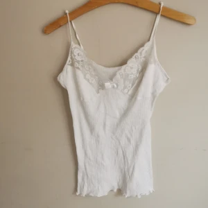 fint linne - super gulligt linne i storlek s/xs.