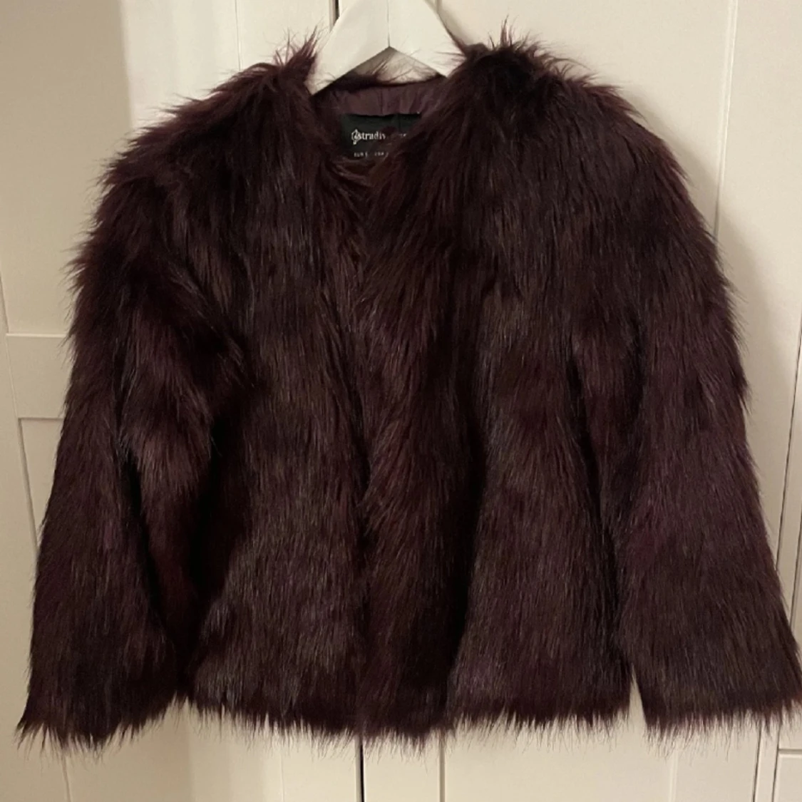 Vinröd pälsjacka   - 91