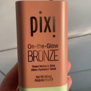 Pixi bronzer - Bronzer från pixi🌴endast testad en gång annars helt i nyskick🌴köppt för 279kr