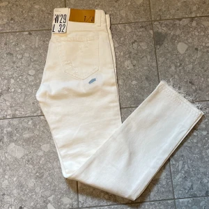 Tiger of sweden jeans - Säljer dessa helt nya tiger of sweden jeans endast testade storlek 29/32 nypris 1599kr köpta för 799kr 