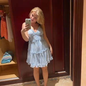 Ljusblå klänning - Ljusblå klänning🏝️