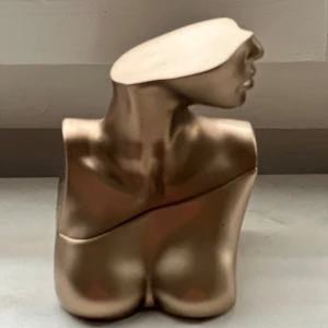 billie eilish parfym  - Halva är kvar 