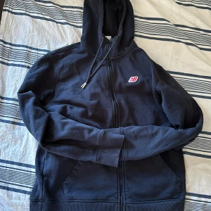 New Balance zip hoodie - Storlek M