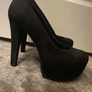 Super bekväma svarta klackar  - Använda 2gånged 