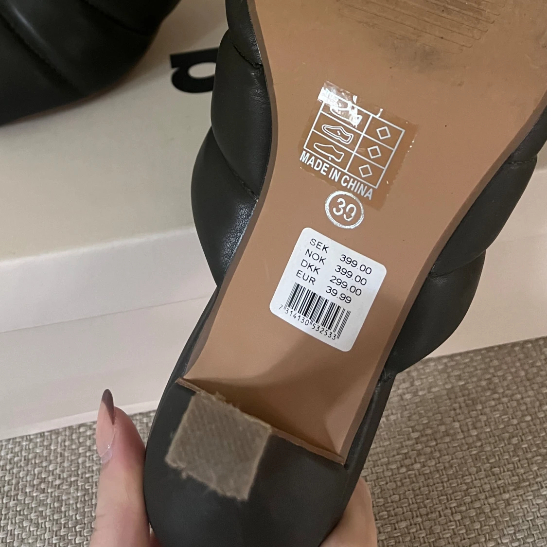 Olivgröna klackar - 3