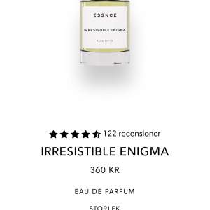Säljer denna Essnce parfym ”irresistible enigma” som ska vara en dupe på Prada Paradoxe parfymen. Fick hem den idag och insåg att det inte är en doft för mig så säljer den därför, endast använt ett spray för att känna doften. 50ml. Nypris:360  