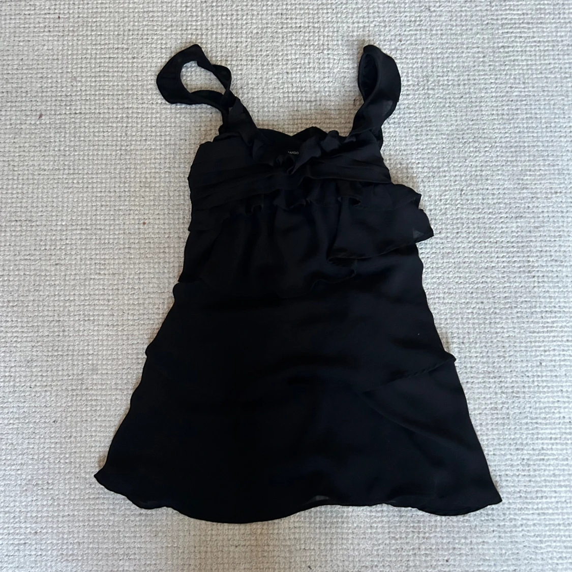 Kort volang klänning  - 92