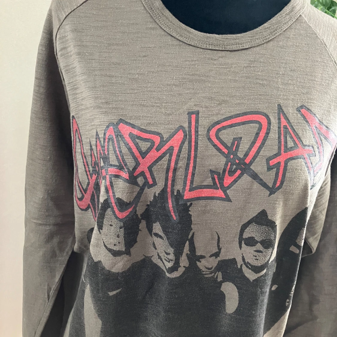 Helt ny tröja med motiv och glitter - 91