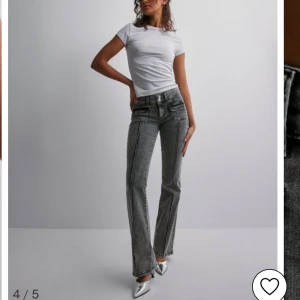 Nelly jeans  - Sköljer min Nelly jeans, aldrig använda storlek 32-34 vi kan diskutera priset  ❤️❤️