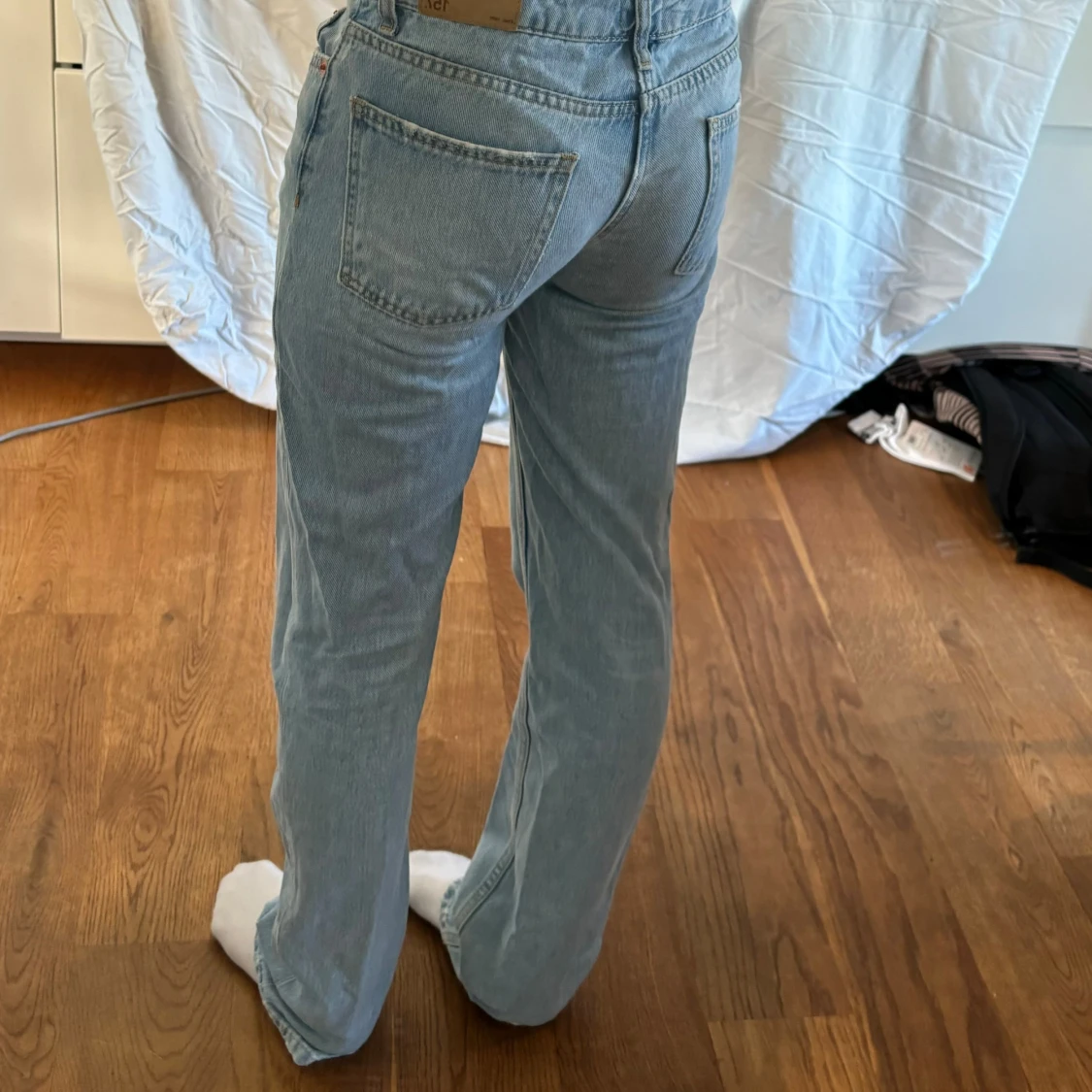 Ljusblå jeansbyxor - 90