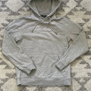 Bondelid hoodie - Grå bondelid hoodie i storlek S Tröjan är i gott skick men var lite för liten för mig.