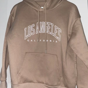 Hoodie - Använd 1 gång. Fint skick