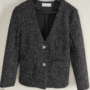 Kofta  - Helt ny kofta.storl.XS, passar som S.