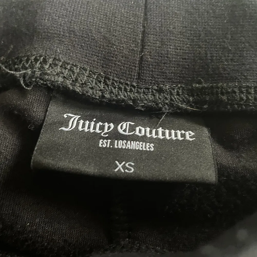 Juicy Couture byxa i fint skick.Vida ben.. Jeans & Byxor.