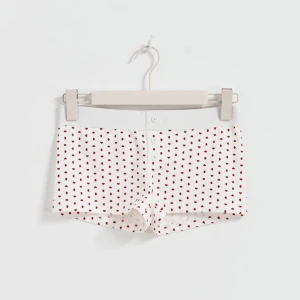 Heart pyjamas gina young ❤️ - Mysig & söt pyjamas, endast provad ❤️ Linne storlek 146/152 Shorts storlek 158/164 