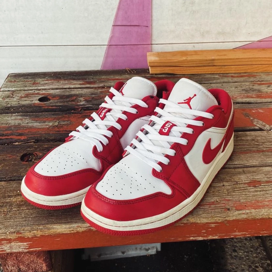Nike Jordan 1 los gym red