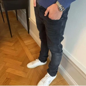 Nudie Jeans - Ett par chill lean dean, 30/32 skriv priv för mer bilder!!