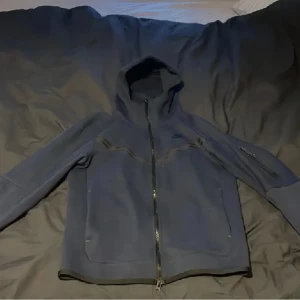 Nike tech blå - Nike tech kofta storlek S 