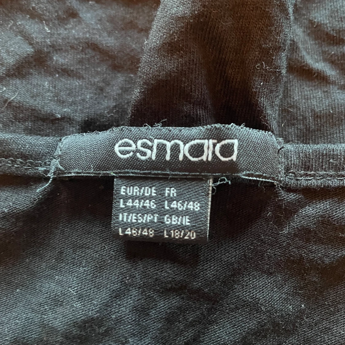 Klänning med knytband och spetsdetaljer - 91