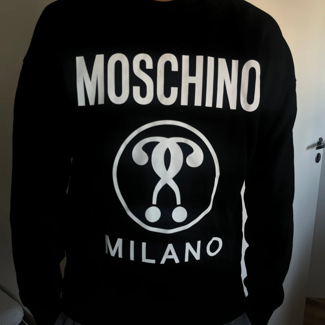 Moschino tröja 