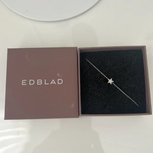 Edblad armband  - Gulligt stjärn armband 🌟 låda ingår 
