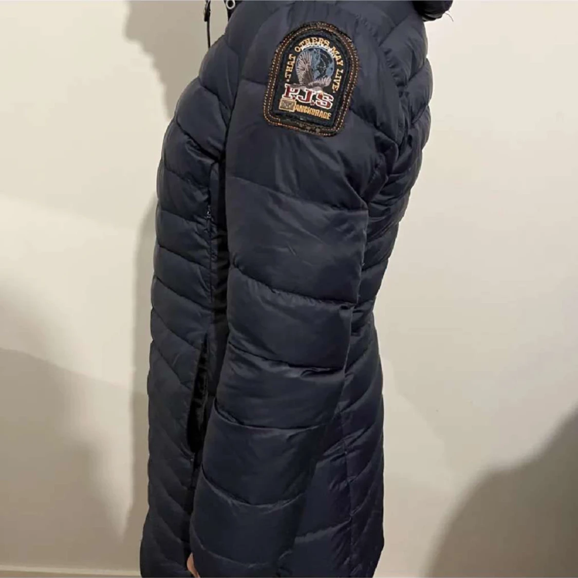 Otroligt fin Parajumper jacka