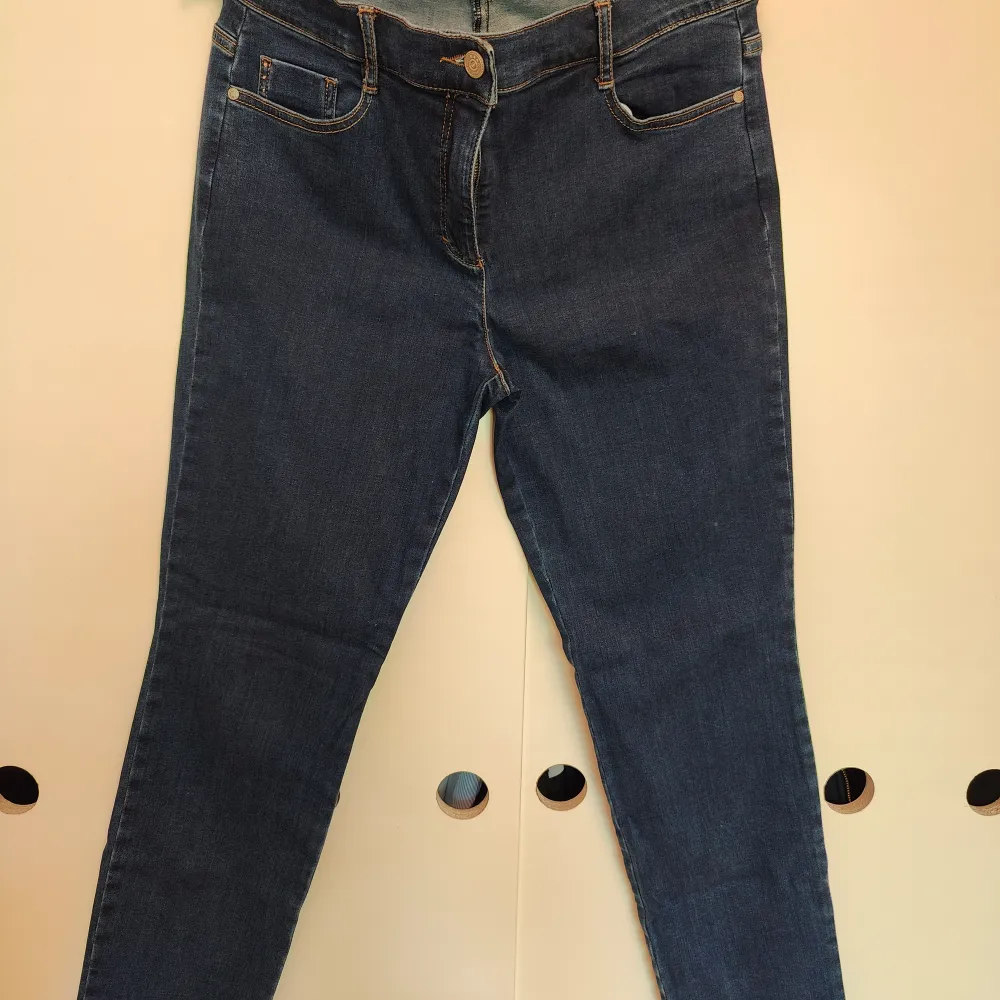 Very good condition . Jeans & Byxor.