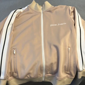 Palm Angels sweatshirt beige - Lite borttvättat på mörkat så därför lite billigare 