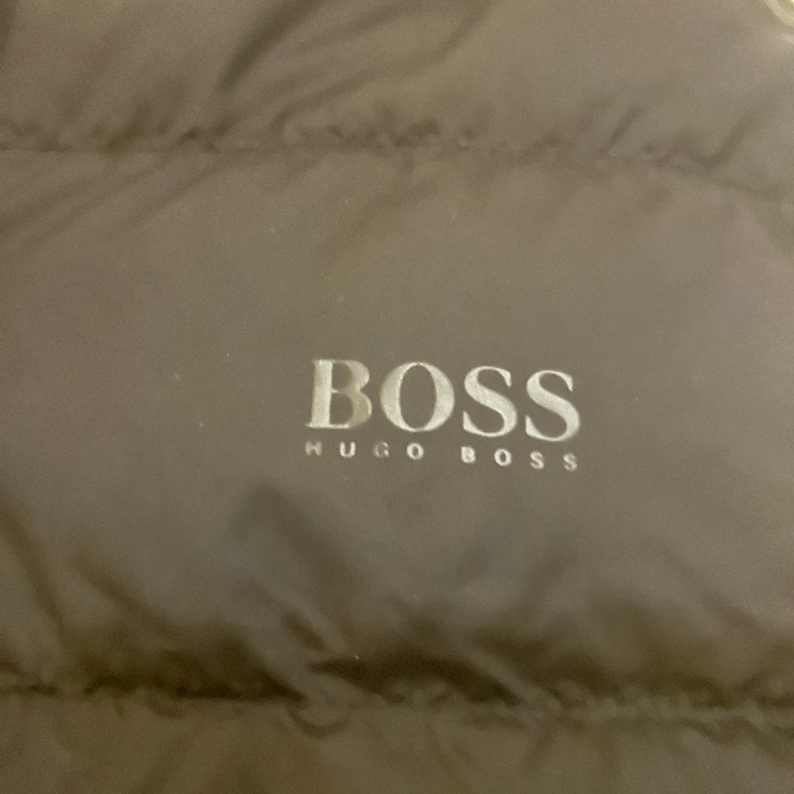 Hugo boss väst - 90