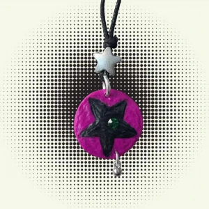 𓇼STAR NECKLACE𓇼 - handgjord berlock av fimolera ✮ utsmyckad med strass av glas ✮ glaserad med glansigt lack ✮ skinnsnöre som går att knyta