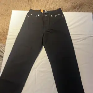 Baggy jeans - Big skate svart orginal pris 700kr