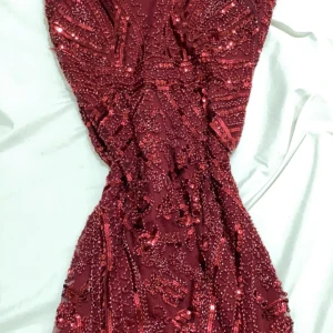 Klänning  - Använd endast en gång köpt den från Italien  storlek S ,M säljer den för 600kr 