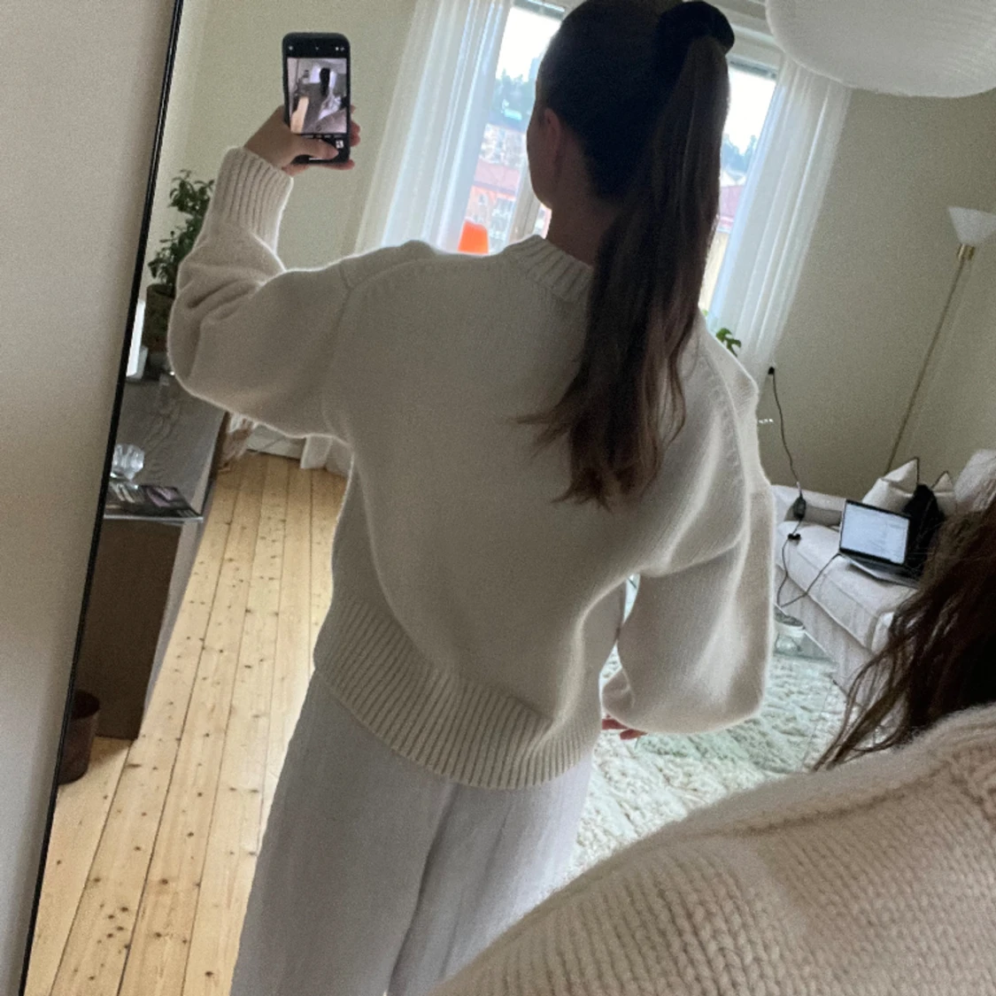 Lyxig stickad i kashmir & ull - 91