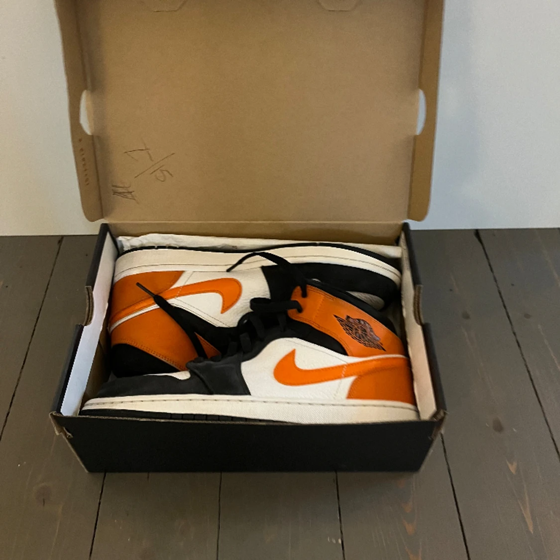 Jordan 1 Shattered Backbord  - 91