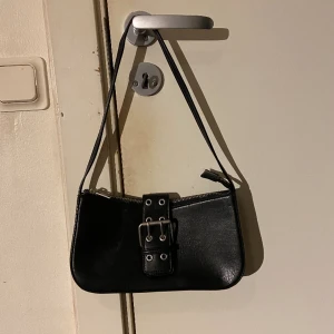 Väska - En fin svart väska från brandy Melville 🖤