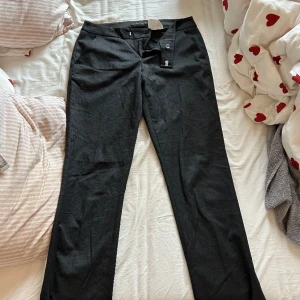 Lågmidjade kostymbyxor  - Lågmidjade kostymbyxor