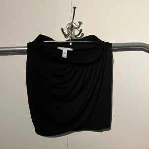 Kjol - En ny kjol, i nyskick