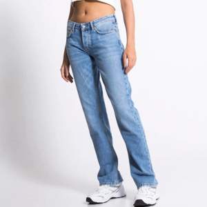 Nya jeans från lager157 (aldrig använda)  säljer pga att de aldrig kommer till användning.  FINNS ÄVEN I GRÅ köp båda för 280:-