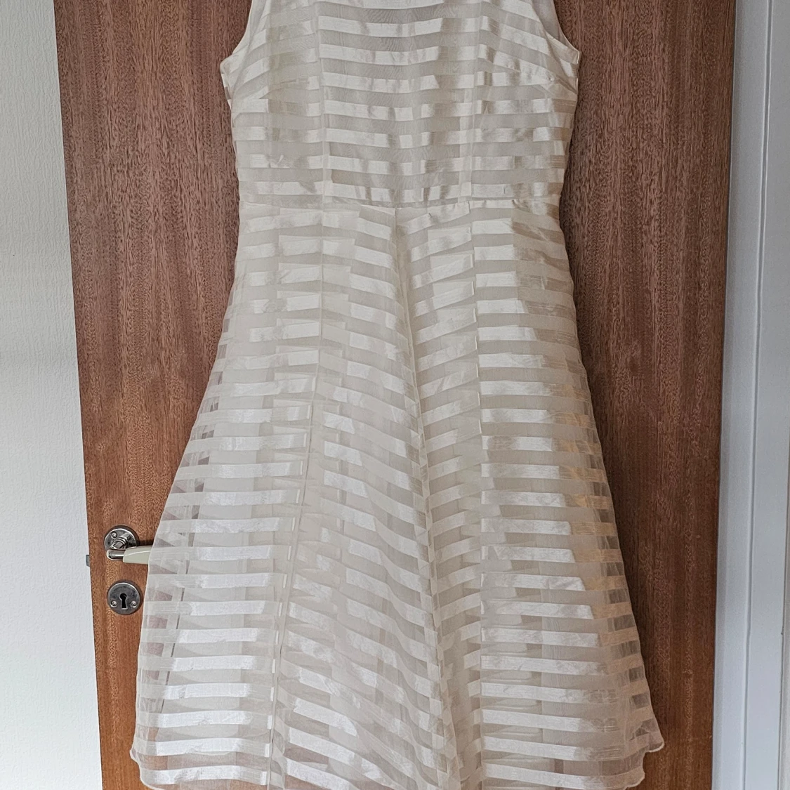 Holly whyte klänning  - 90