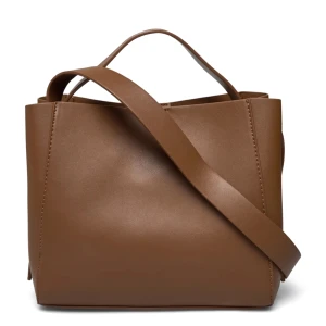 Väska - säljer denna jätte snygga väska som liknar arket väskan