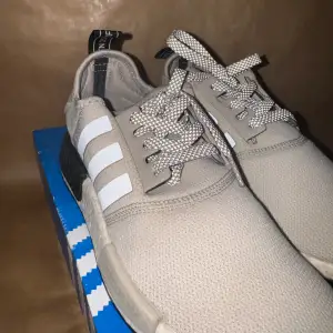 Bra skick NMD adidas skor storlek 38 2/3