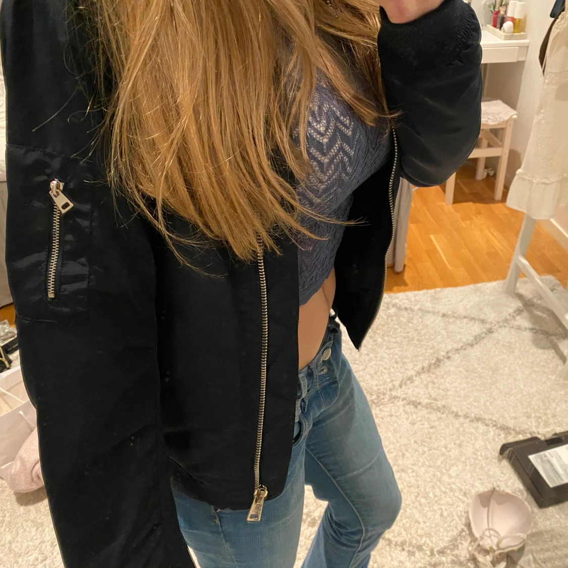 Mörkblå bomberjacka 